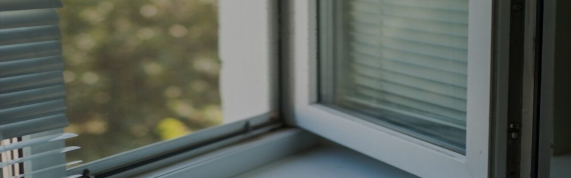 Slider Double Glazing, Glaziers in Aldgate, Monument, Tower Hill, EC3